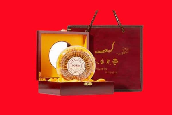诚信求购:平乐县高价回收冬虫夏草是按克吗
